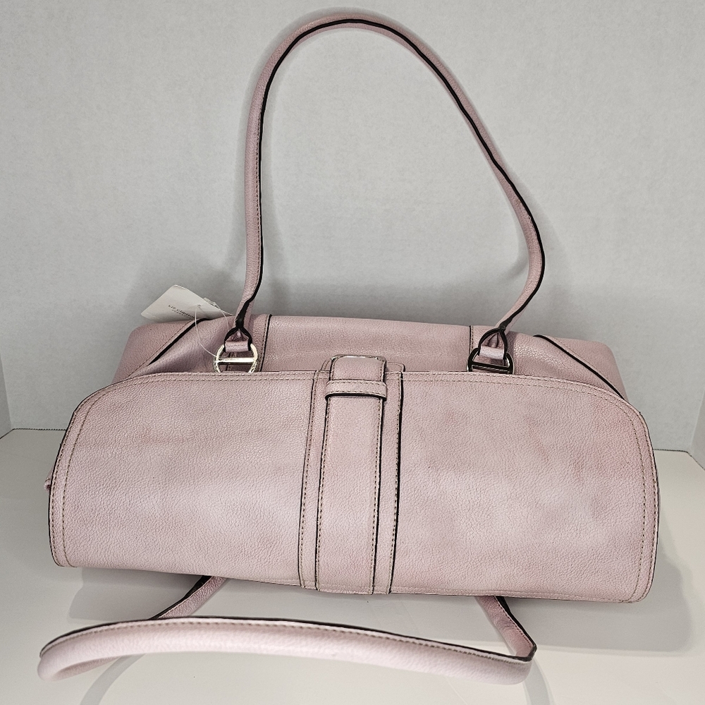 Liz Claiborne Pale Pink Monetray Baguette Purse - Picture 5 of 12